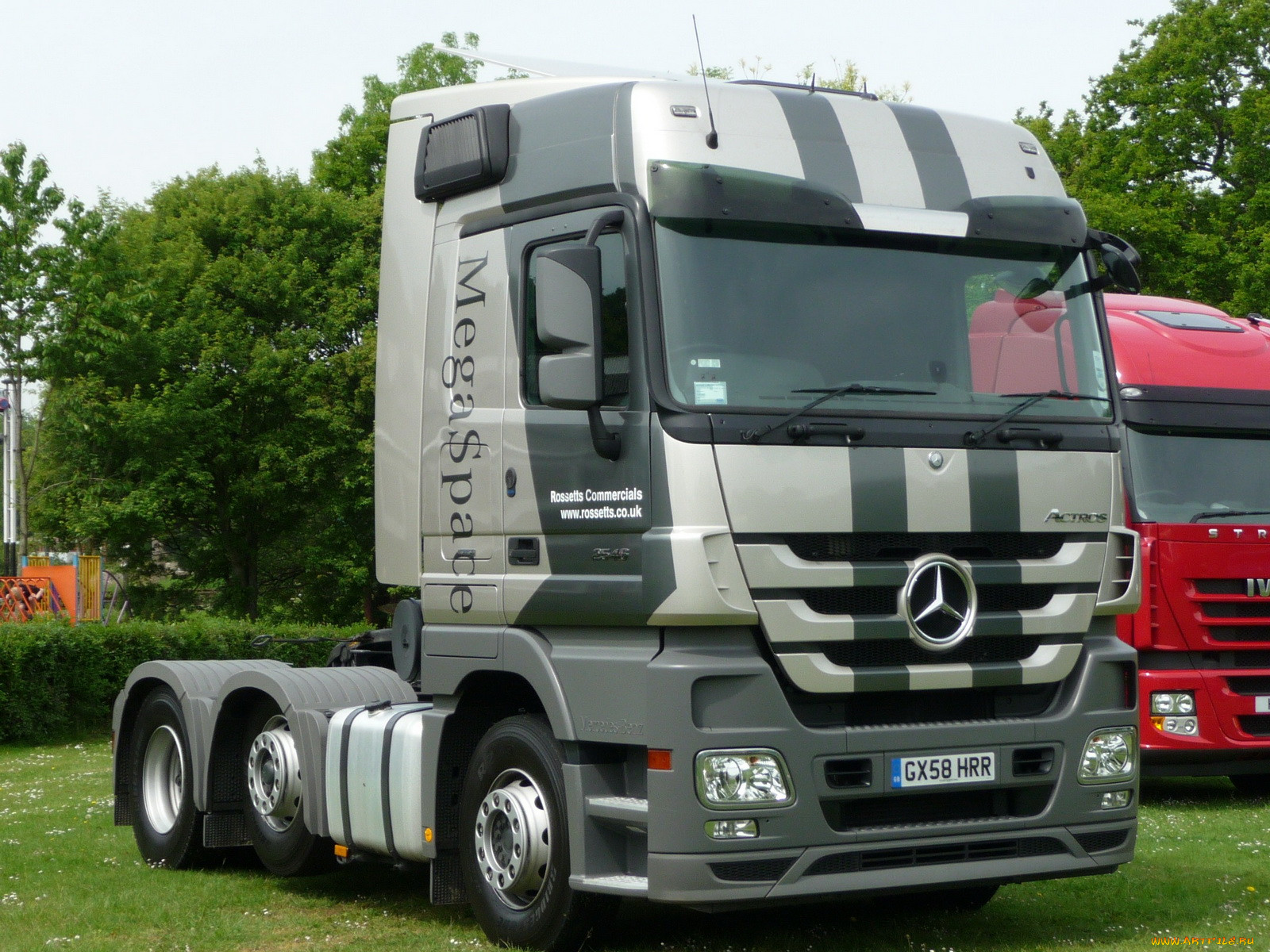 , mercedes, trucks